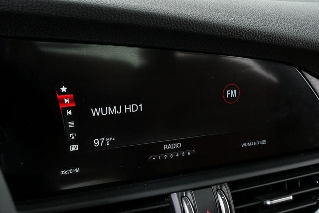 2017 Alfa Romeo Giulia Base