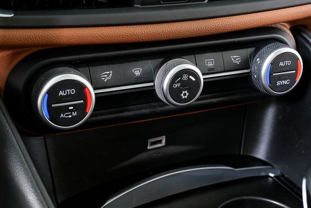 2017 Alfa Romeo Giulia Base