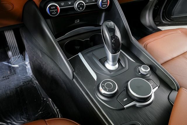 2017 Alfa Romeo Giulia Base