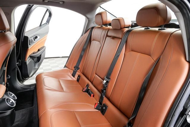 2017 Alfa Romeo Giulia Base