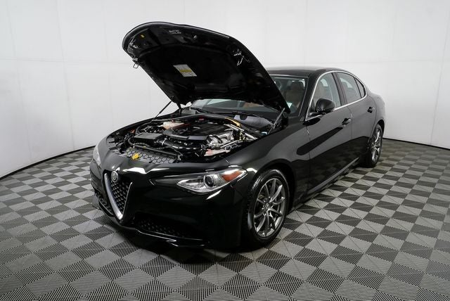 2017 Alfa Romeo Giulia Base