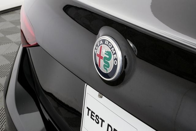 2017 Alfa Romeo Giulia Base