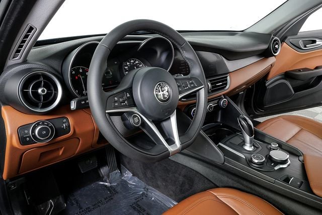 2017 Alfa Romeo Giulia Base