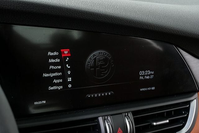 2017 Alfa Romeo Giulia Base