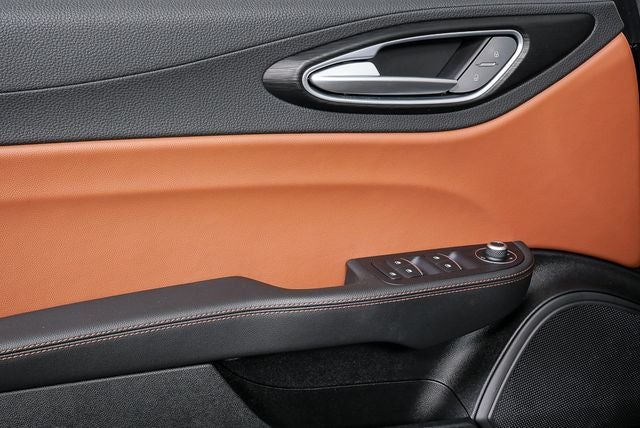 2017 Alfa Romeo Giulia Base