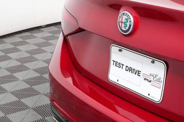 2019 Alfa Romeo Giulia Ti Lusso