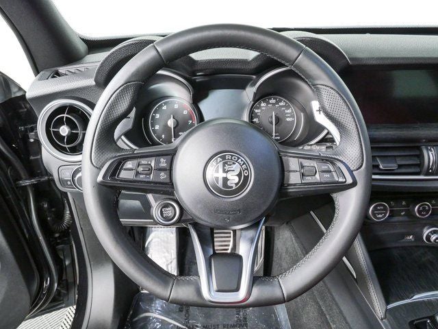 2023 Alfa Romeo Stelvio Sprint