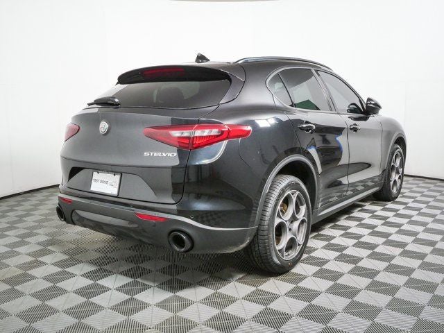 2023 Alfa Romeo Stelvio Sprint