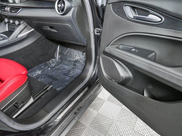 2023 Alfa Romeo Stelvio Sprint