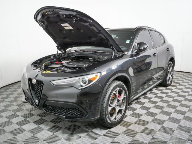 2023 Alfa Romeo Stelvio Sprint