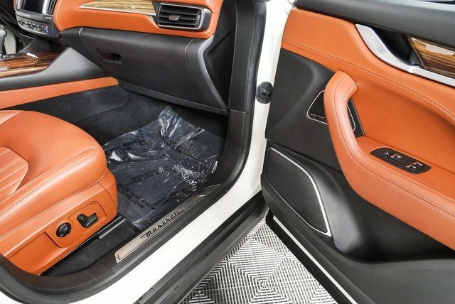 2017 Maserati Levante Base