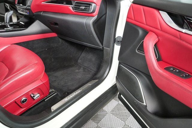 2022 Maserati Levante Modena