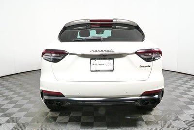 2022 Maserati Levante Modena