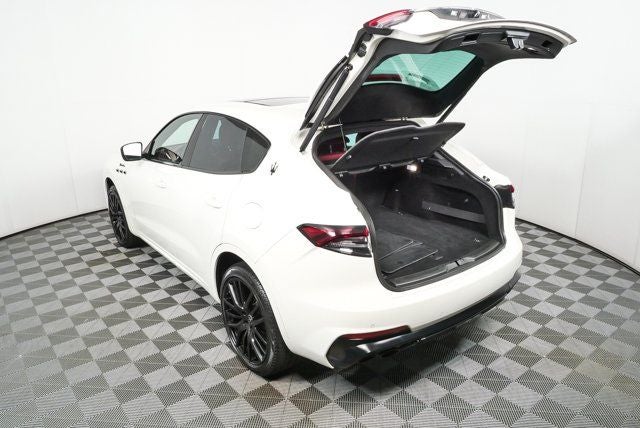 2022 Maserati Levante Modena