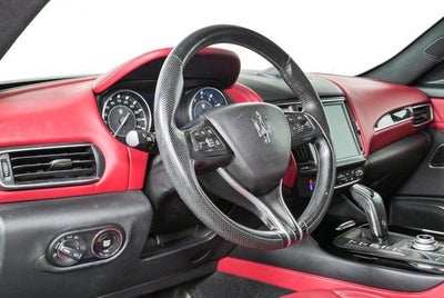 2022 Maserati Levante Modena