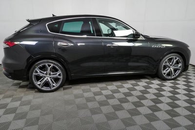 2023 Maserati Levante Modena