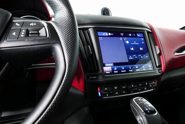 2022 Maserati Levante Modena