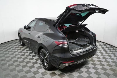 2022 Maserati Levante Trofeo