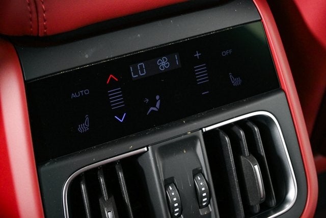 2025 Maserati Grecale Base