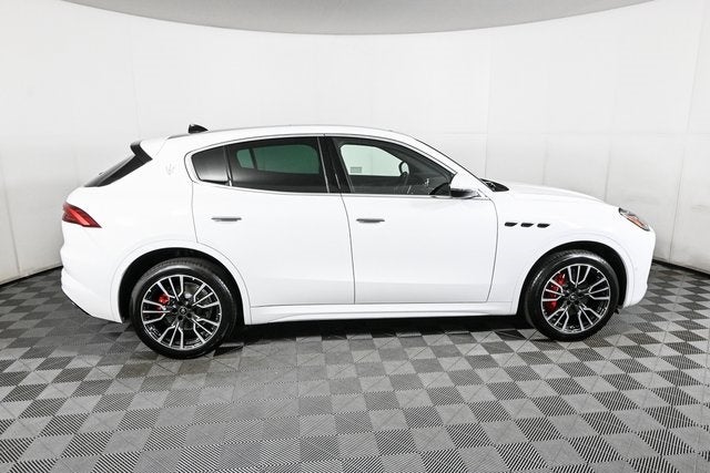 2025 Maserati Grecale Base