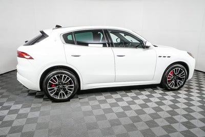 2025 Maserati Grecale Base