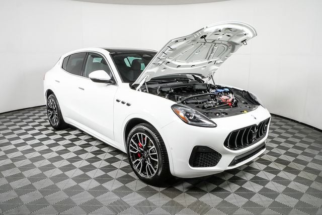 2025 Maserati Grecale Base