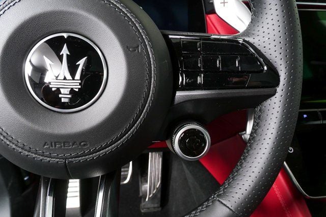 2026 Maserati Grecale Modena