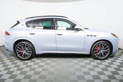 2026 Maserati Grecale Modena