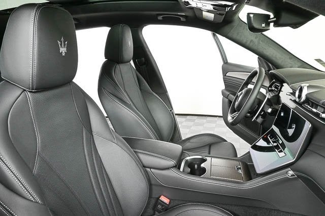 2025 Maserati Grecale Folgore