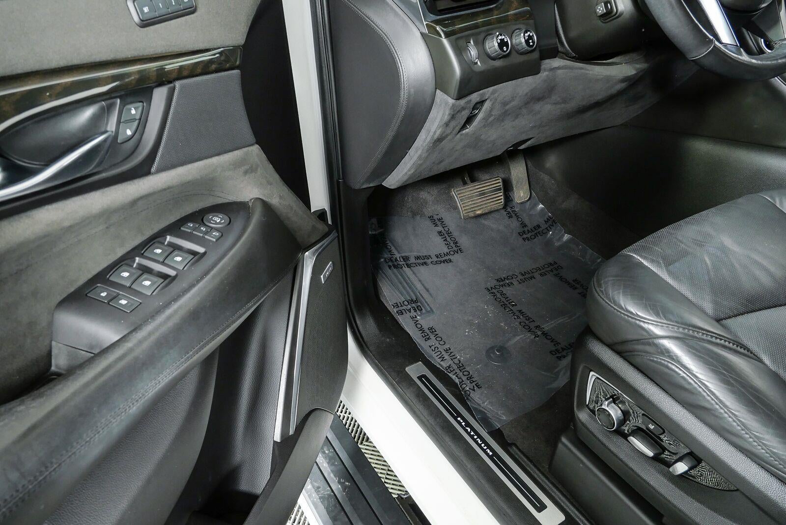 2020 Cadillac Escalade Platinum