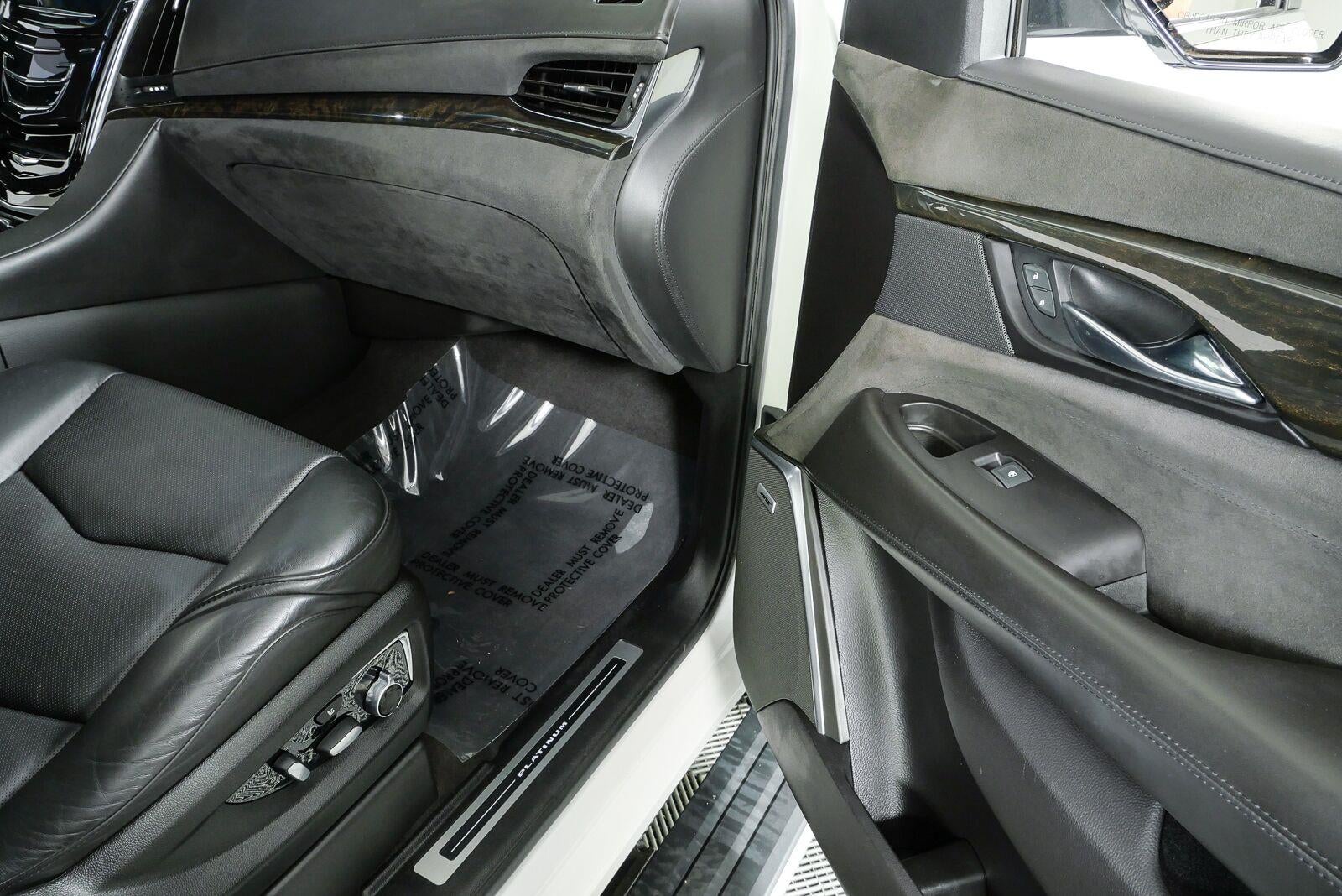 2020 Cadillac Escalade Platinum