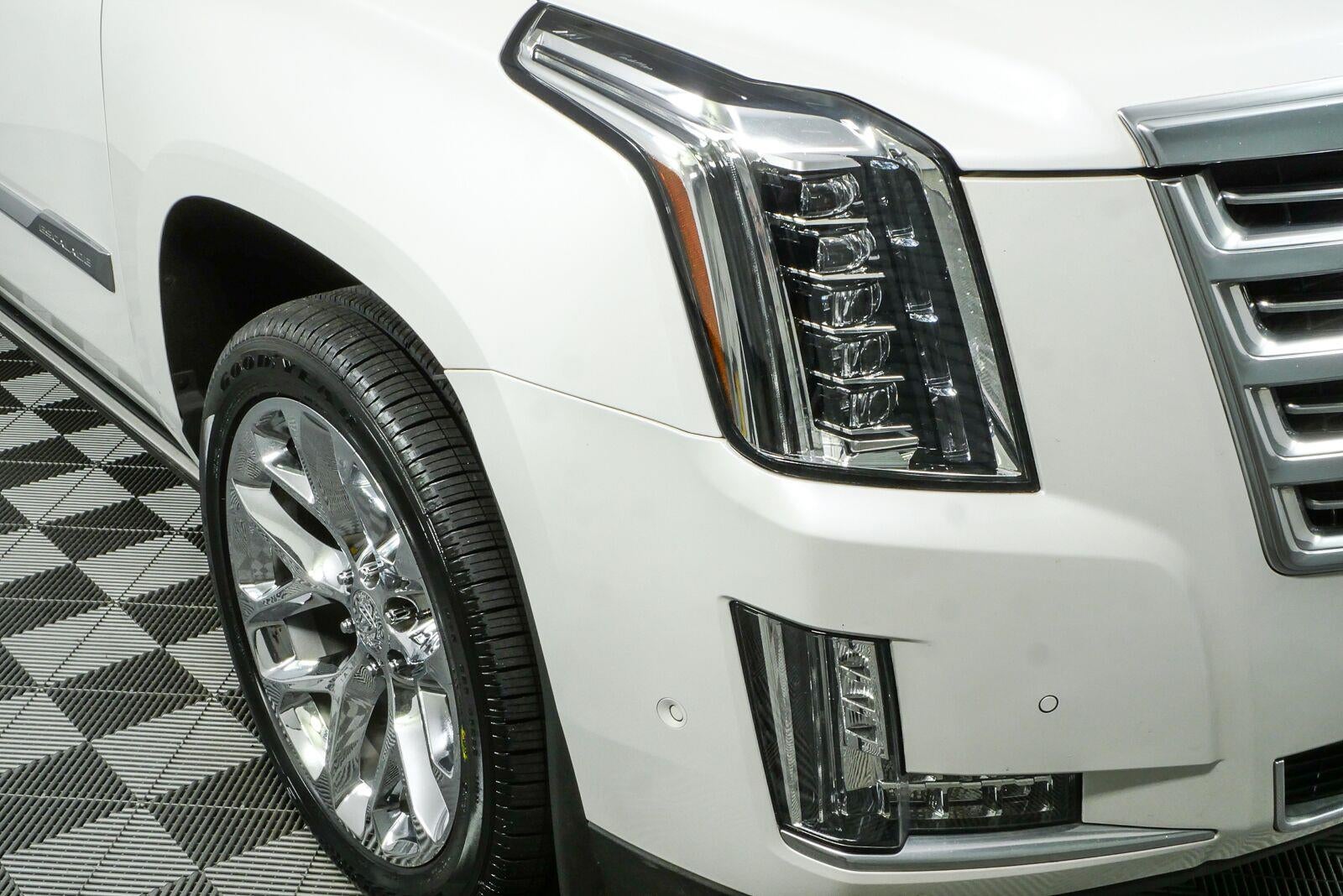 2020 Cadillac Escalade Platinum