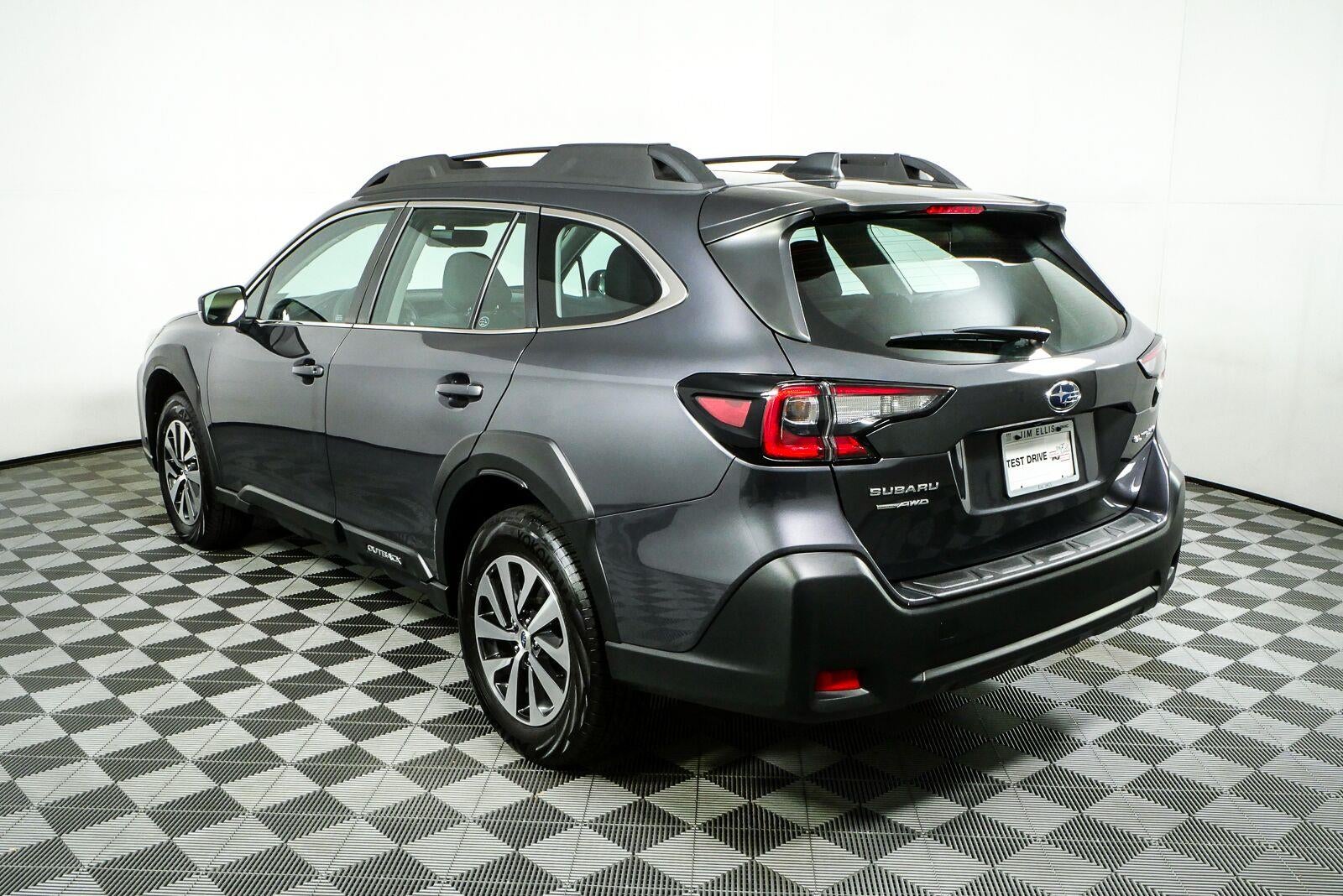 2025 Subaru Outback BASE