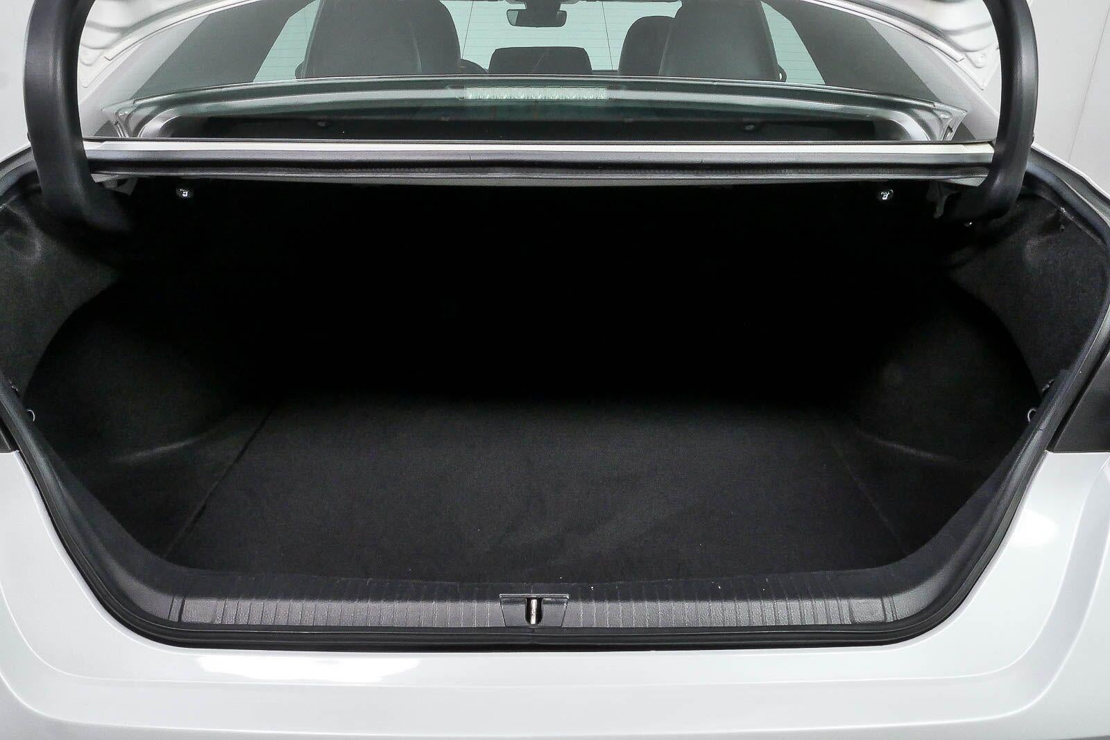 2021 Toyota Avalon XSE Nightshade