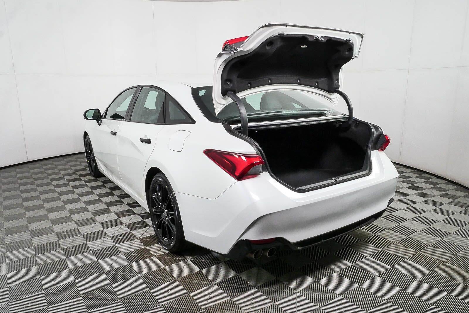 2021 Toyota Avalon XSE Nightshade