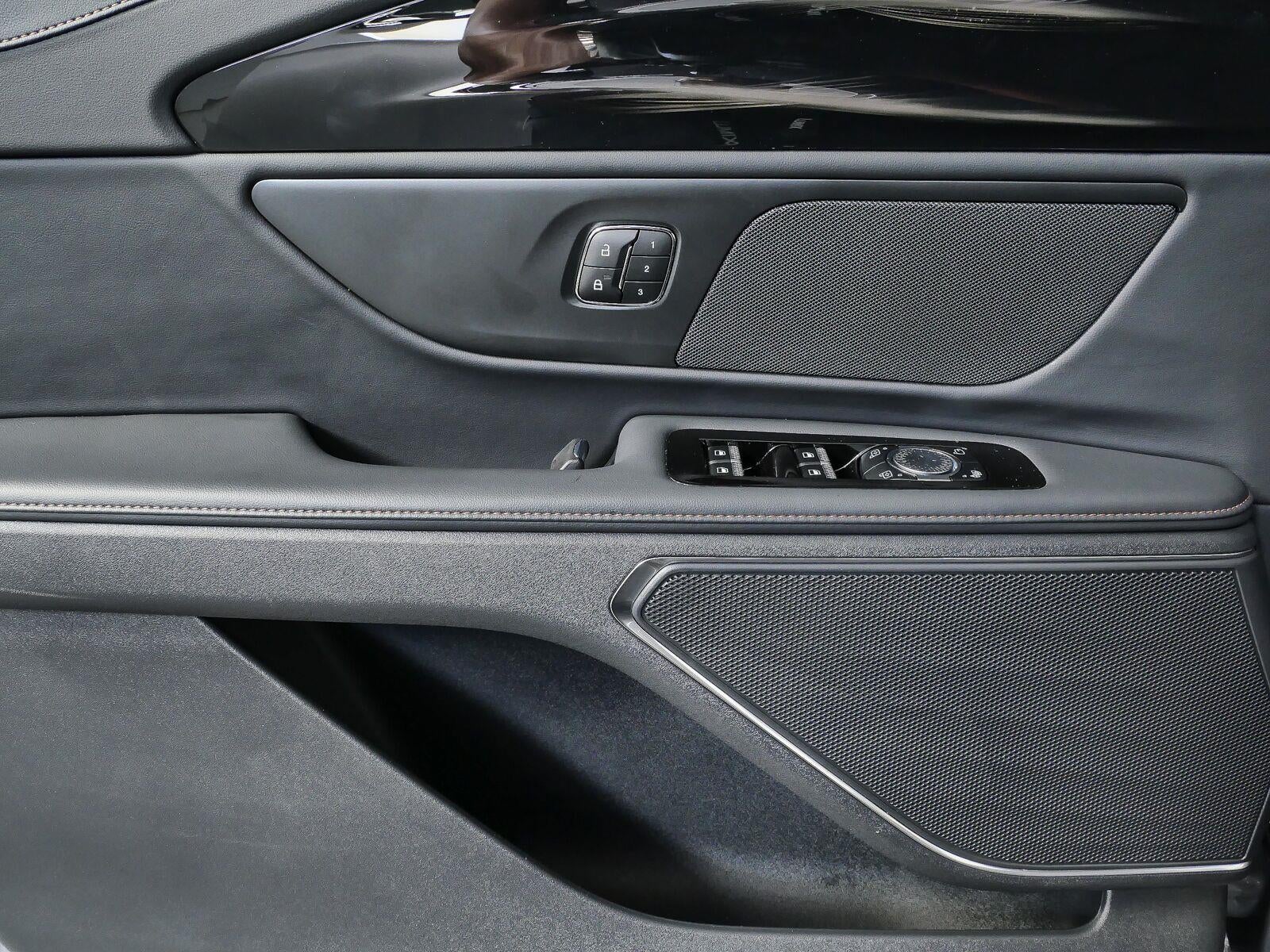 2025 Lincoln Nautilus Premiere - Photo 8
