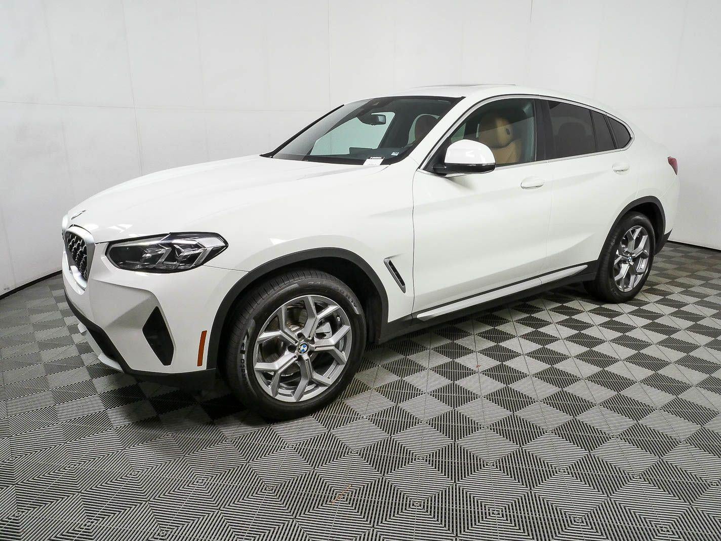 2025 BMW X4 xDrive30i