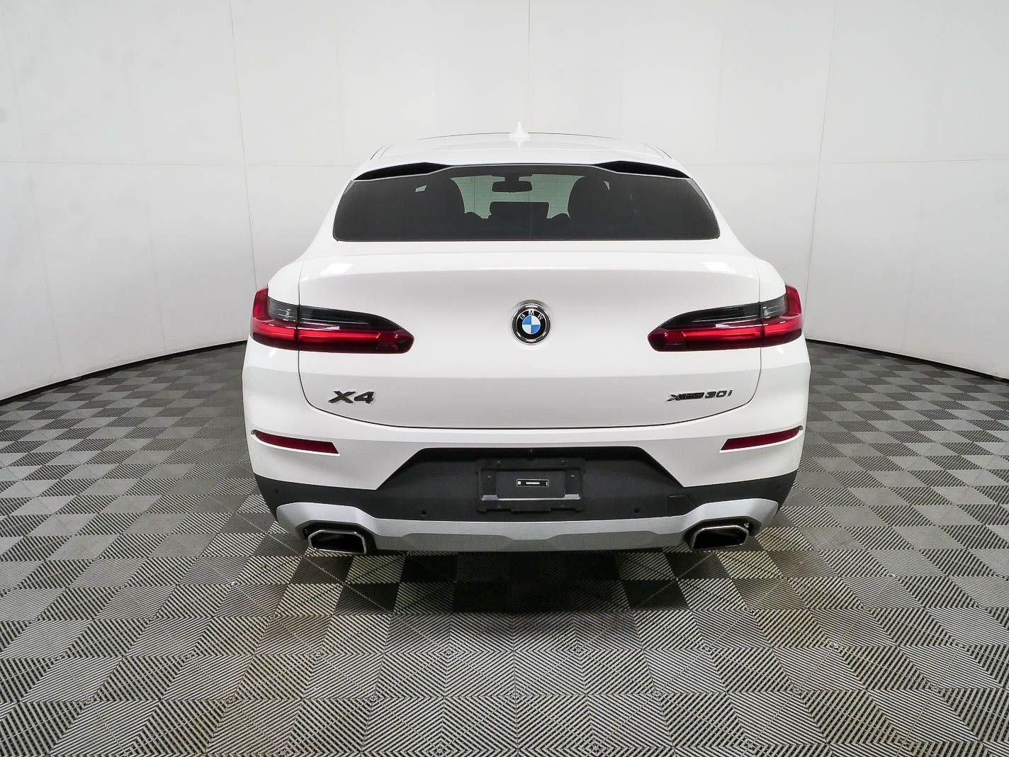 2025 BMW X4 xDrive30i