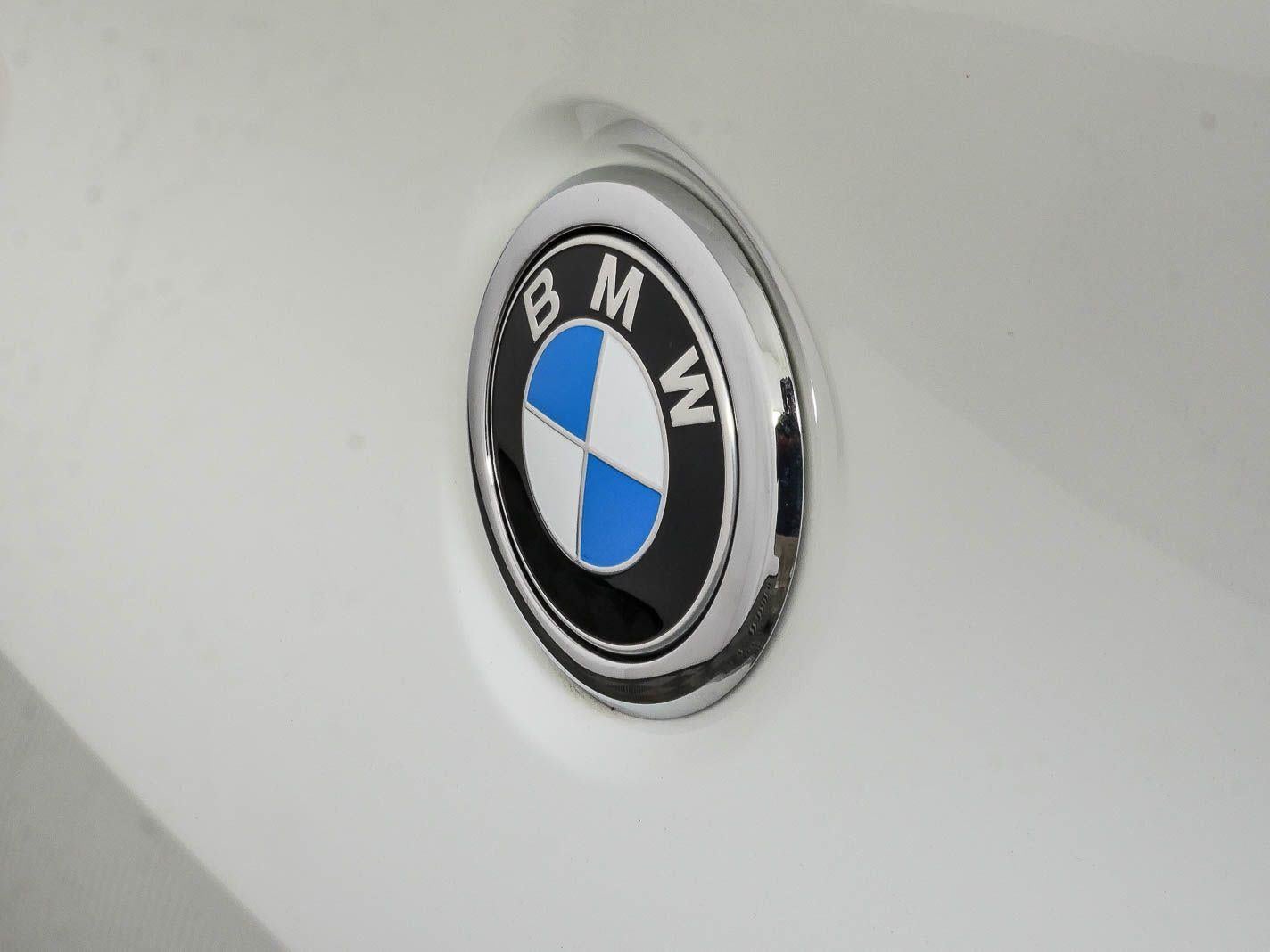 2025 BMW X4 xDrive30i