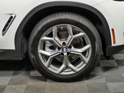 2025 BMW X4 xDrive30i