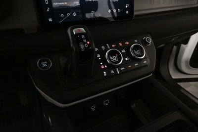2023 Land Rover Defender XDYNAMSE