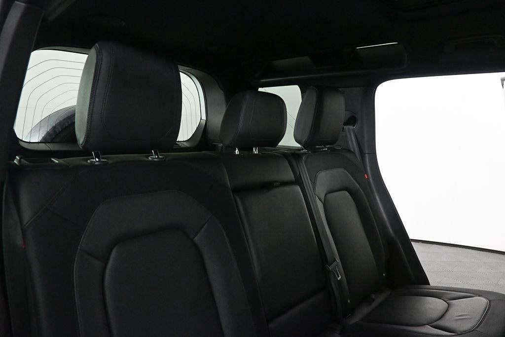 2023 Land Rover Defender XDYNAMSE