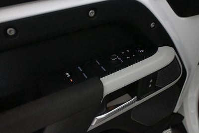 2023 Land Rover Defender XDYNAMSE