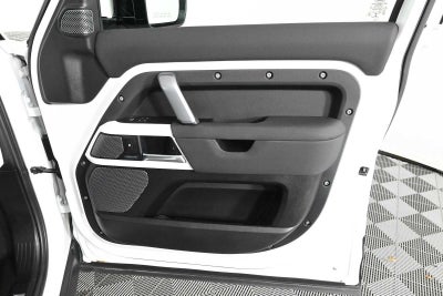 2022 Land Rover Defender X-Dynamic SE