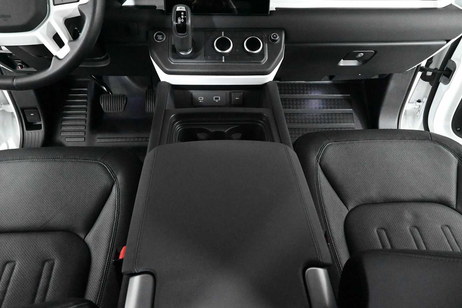 2022 Land Rover Defender X-Dynamic SE