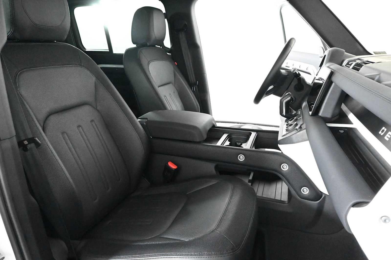 2022 Land Rover Defender X-Dynamic SE