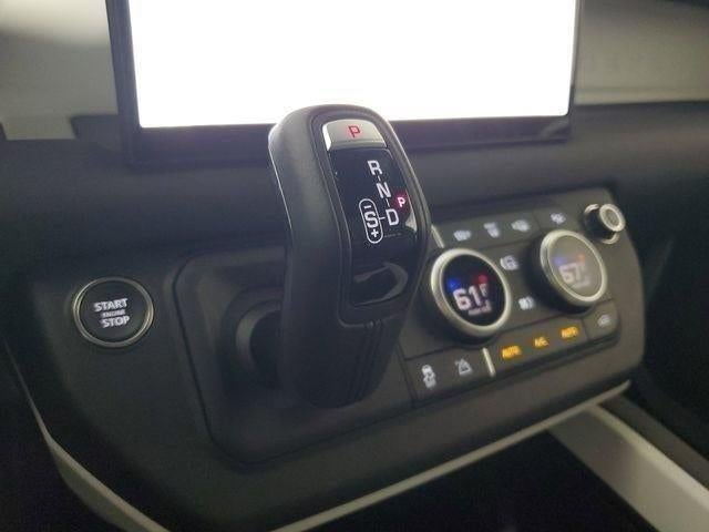 2025 Land Rover Defender S