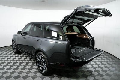 2023 Land Rover Range Rover SE