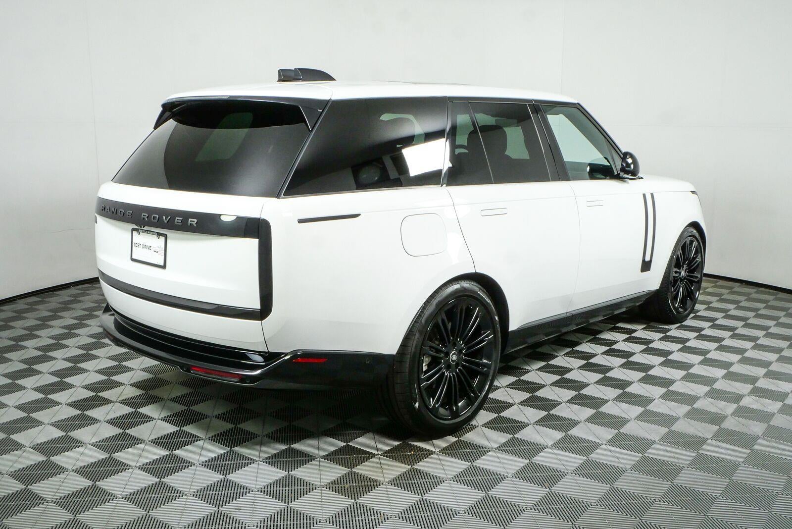 2024 Land Rover Range Rover SE