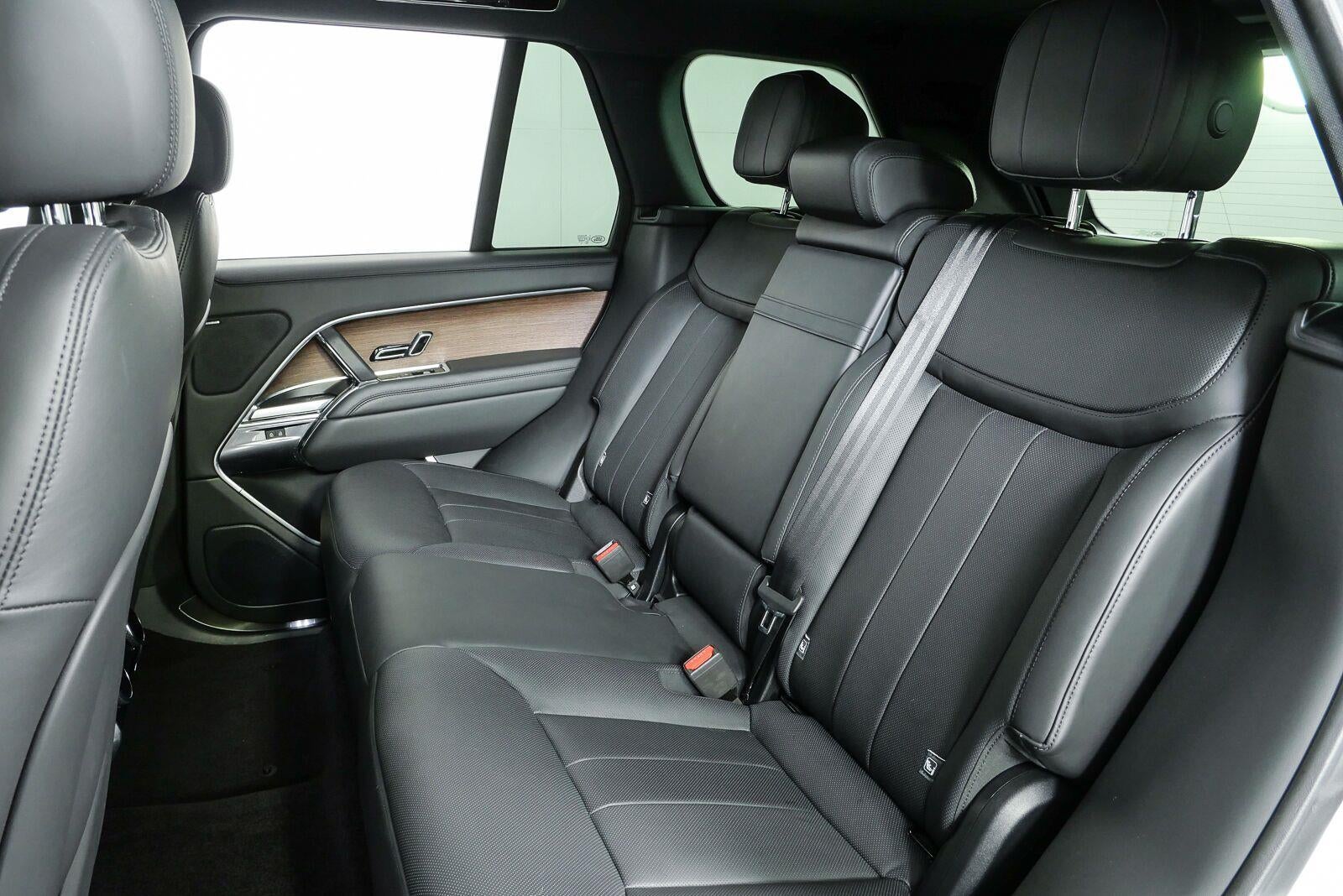 2024 Land Rover Range Rover SE